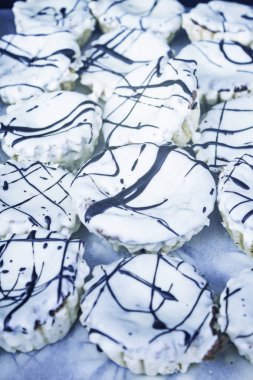 çikolatalı şeker kurabiye