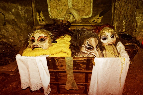 Máscaras de teatro artesanato — Fotografia de Stock