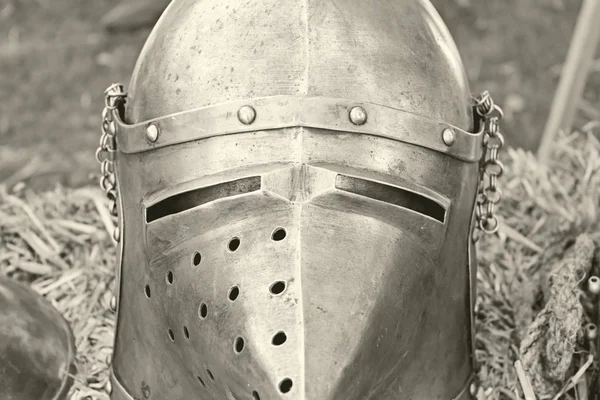 Panzerhelm aus Metall — Stockfoto