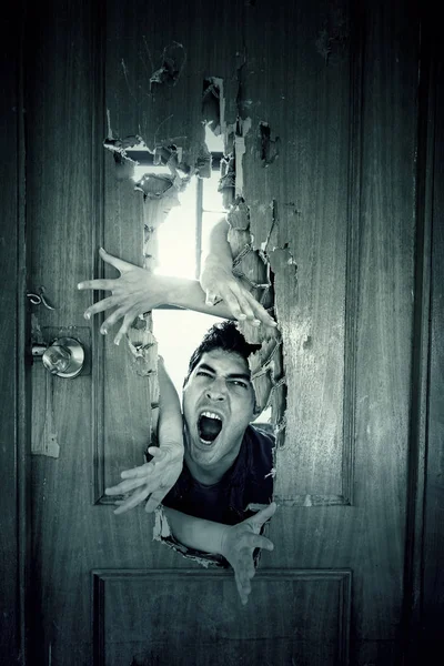 Mann schreiend angegriffen — Stockfoto
