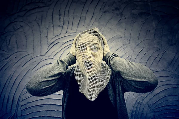 Girl trapped in mesh — Stock Photo, Image