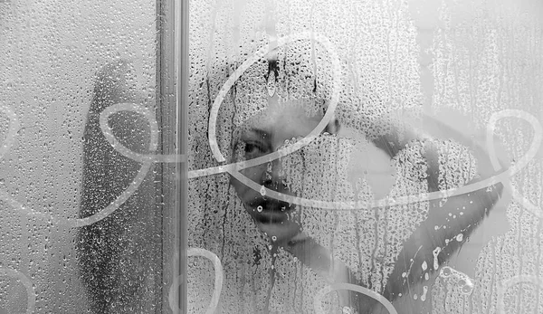Girl in the shower — Stock Photo, Image