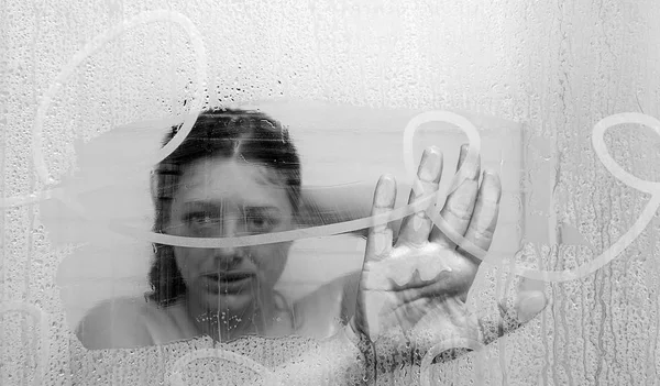 Girl in the shower — Stock Photo, Image