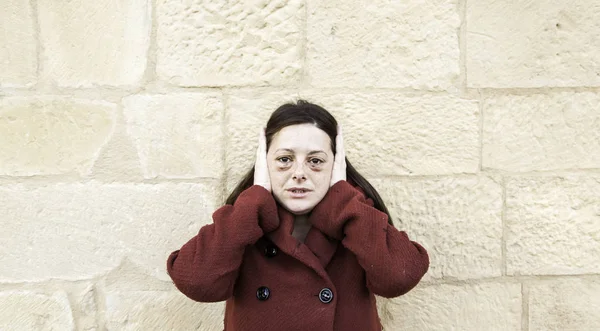 Woman with bruised eyes — Stock Photo, Image