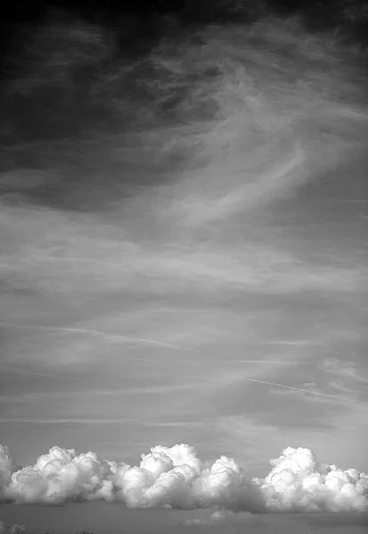 Nubes en el cielo — Foto de Stock