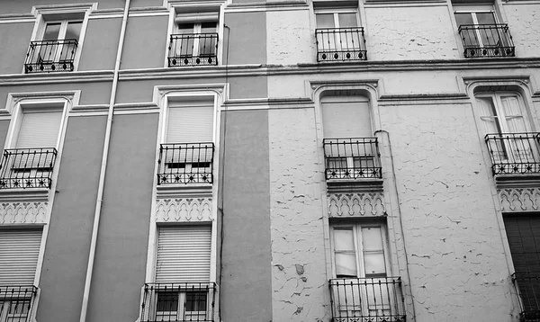 Casas con ventanas —  Fotos de Stock