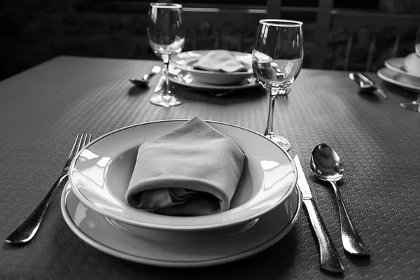 Geschirr im Restaurant — Stockfoto