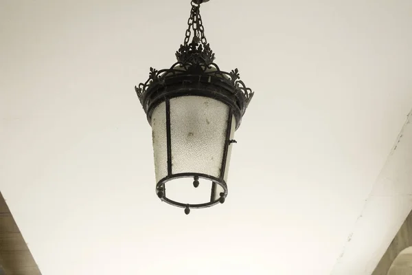 Városi wall utcai lámpa — Stock Fotó
