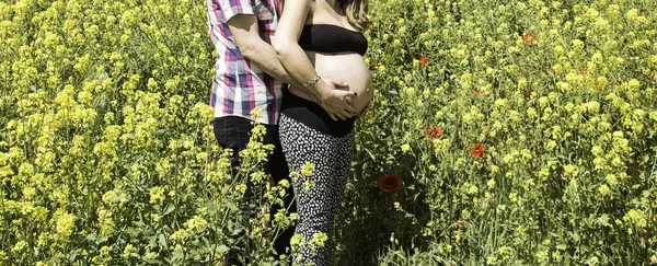 Couple pregnant boyfriends — Stock Photo, Image