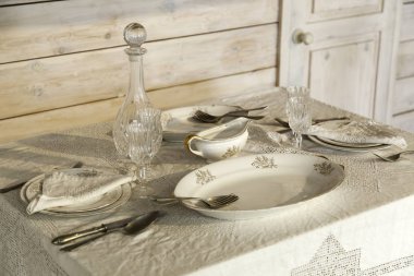 Zarif sofra çatal bıçak takımı