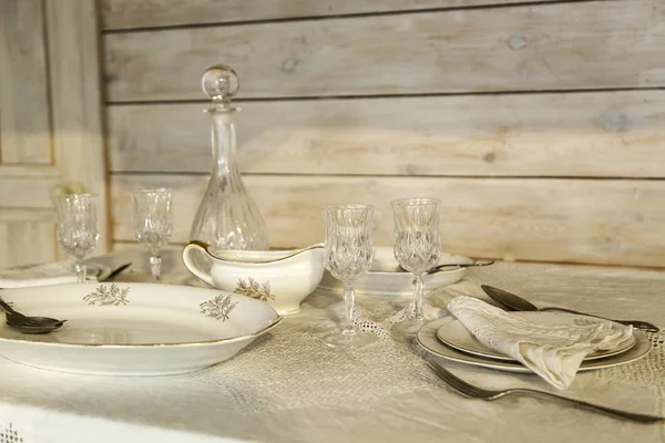 Elegantní stolní nádobí příbory — Stock fotografie
