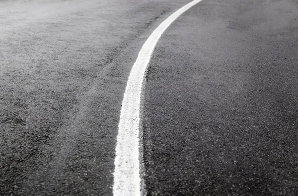 曲線道路の通り — ストック写真