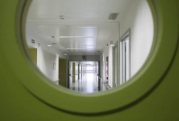 Hospital corredor interior — Fotografia de Stock