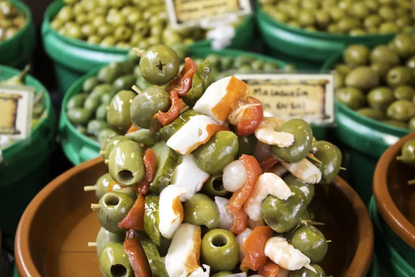 Banderilla de aceitunas —  Fotos de Stock