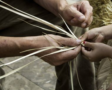 Adam çalışma hasır