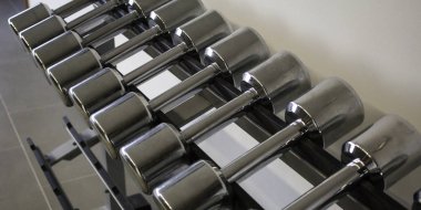 Metal ağırlık spor salonu