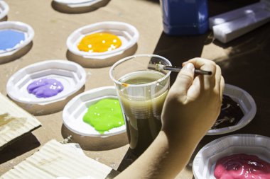 Suluboya sanatsal boyalar