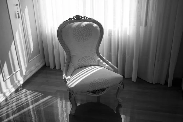 Elegant lounge chair — Stock Photo, Image