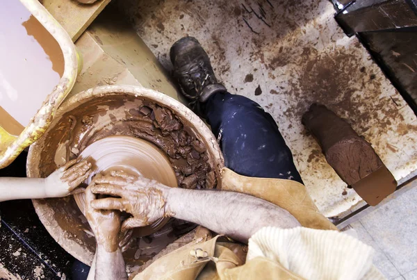 Machinery sculpt mud — Stock Photo, Image