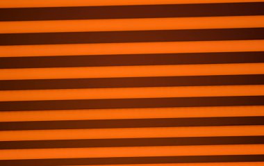 Duvarlar renkli ışıklarla aydınlatılmış