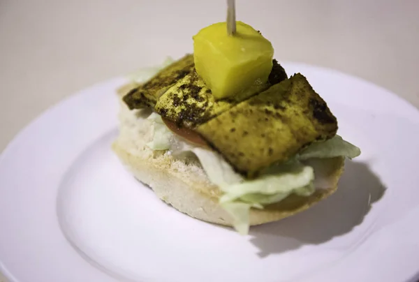 Vegan tofu sandwich — Stockfoto
