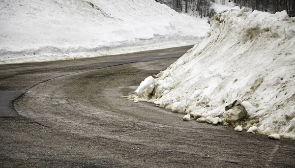 Sníh a LED silnice — Stock fotografie