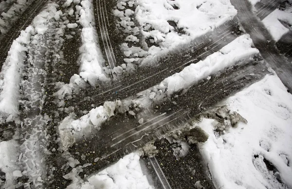 Estrada de gelo e neve — Fotografia de Stock