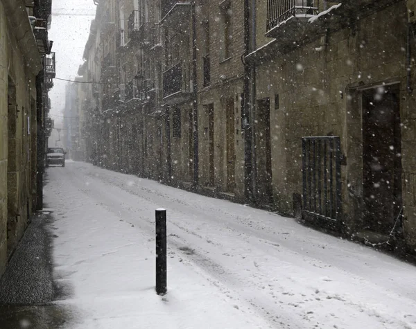 Snowing in the street — Stock Photo, Image