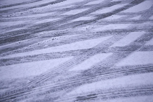 Strada ghiacciata e neve — Foto Stock