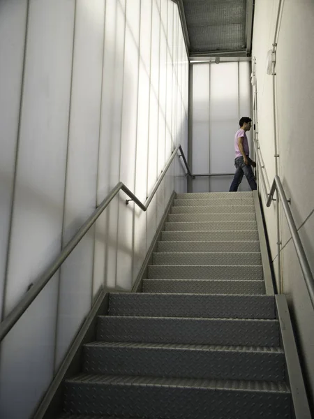 Escalier intérieur hôpital — Photo