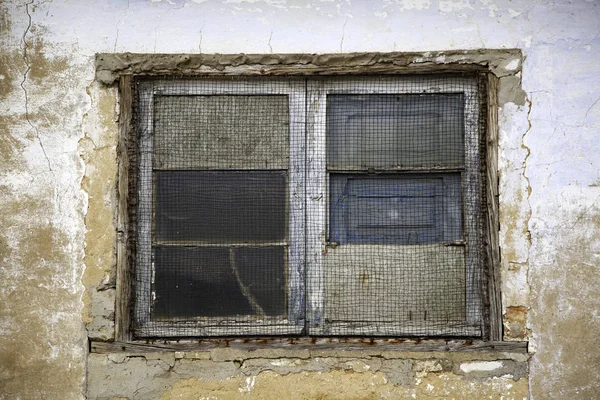 Ventana con barras — Foto de Stock