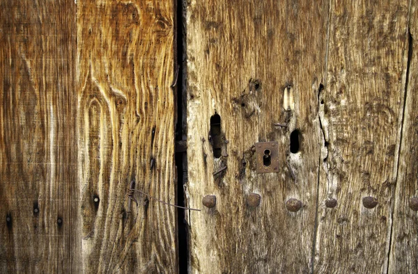 Dřevěné dveřní zámek — Stock fotografie