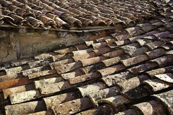 Carreaux de céramique toit — Photo