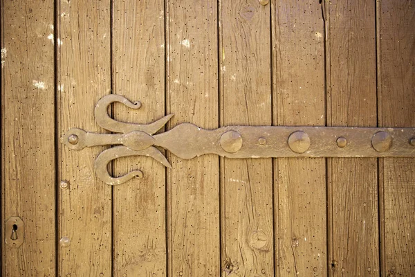 Fechadura da porta de madeira — Fotografia de Stock