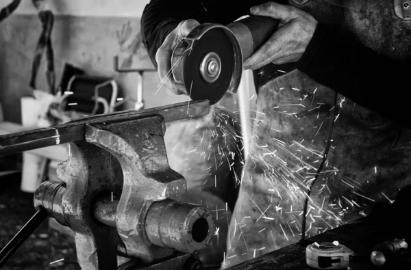 Cutting Iron Radial Industrial Factory Work Trade — Stock Photo, Image