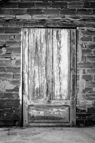 Old Wooden Door Damaged Construction — Stock Photo, Image