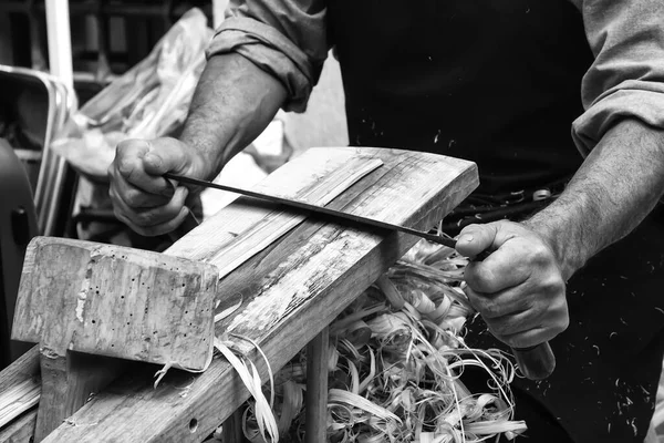 Uomo Che Lavora Trecce Vimini Affari Industria — Foto Stock