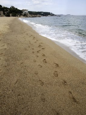Temiz suyu, gezileri ve tatilleri olan doğal cennet plajı.