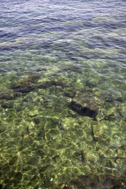 Temiz suyu, gezileri ve tatilleri olan doğal cennet plajı.