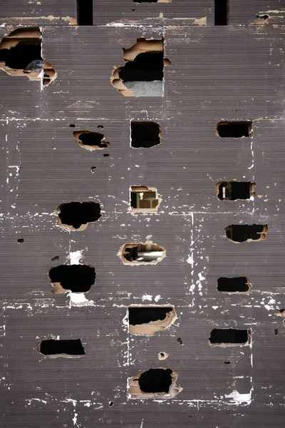 Zerstörte Ziegelmauer Detail Von Vandalismus Und Zerstörung — Stockfoto