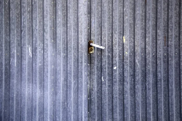Испорченный Грязный Металлический Фон Деталь Стальной Двери Вниз Грязные Исследование — стоковое фото
