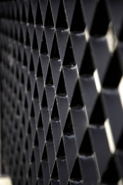 İyi metal çitler, koruma ve güvenlik