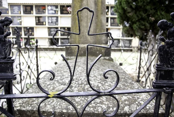 Cementerio Con Tumbas España Símbolo Religioso —  Fotos de Stock