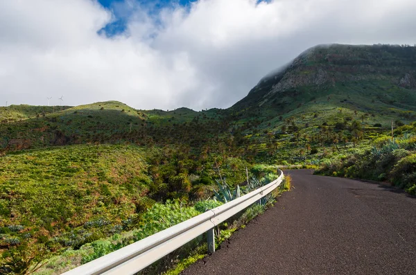 Campo Carretera Montaña Valle Vista Nubes Blancas Cerca Alojera Pueblo — Foto de Stock