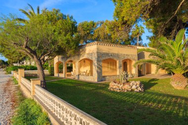 Alcudia şehirde, Mayorka Adası, İspanya sahilde tatil evi