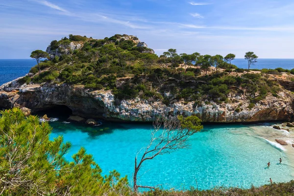 Prachtig Strand Baai Azuurblauwe Zeewater Cala Des Moro Eiland Mallorca — Stockfoto