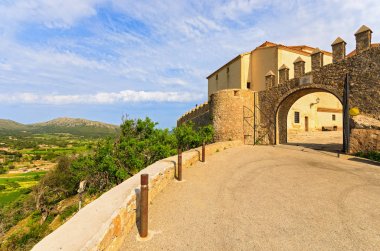 Manastır bina arta köyünde, Mayorka Adası, İspanya