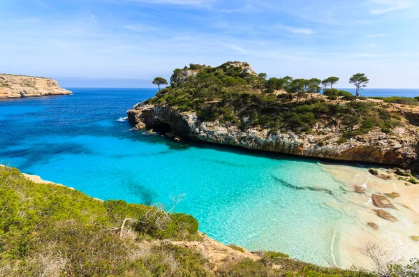 Azuurblauwe Zeewater Van Cala Des Moro Beach Eiland Mallorca Spanje — Stockfoto