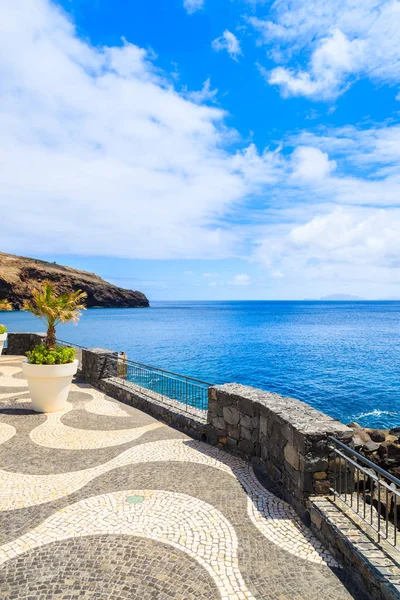 View Coastal Promenade Ocean Canical Town Madeira Island Portugal — Stock Photo, Image