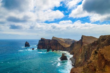 kayalar, uçurumlar ve okyanus görmek ponta de sao lourenco, madeira Adası, Portekiz